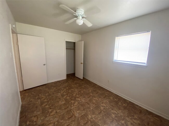 Building Photo - 4223 Rockingham St