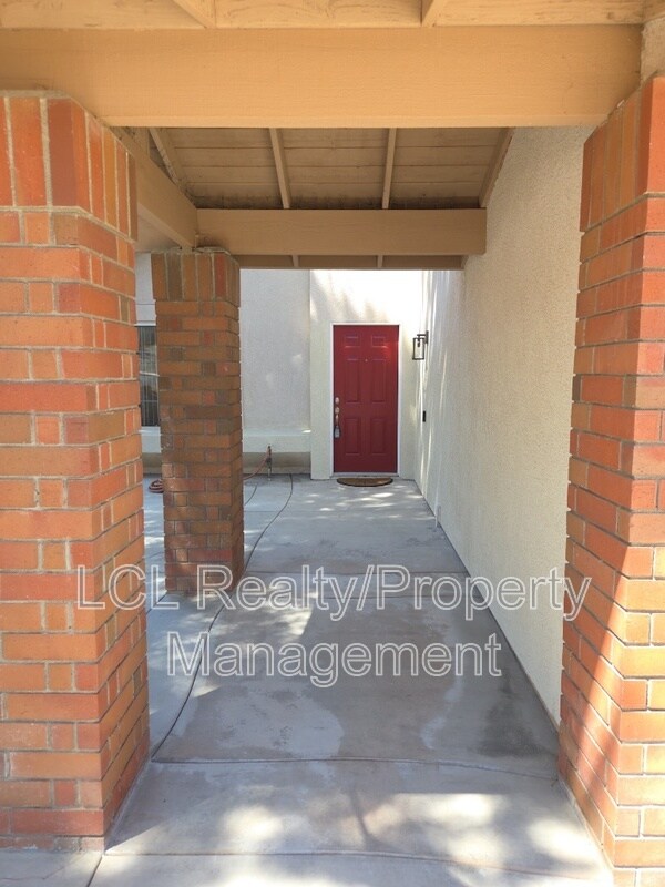 Building Photo - 22817 Windwood Ln