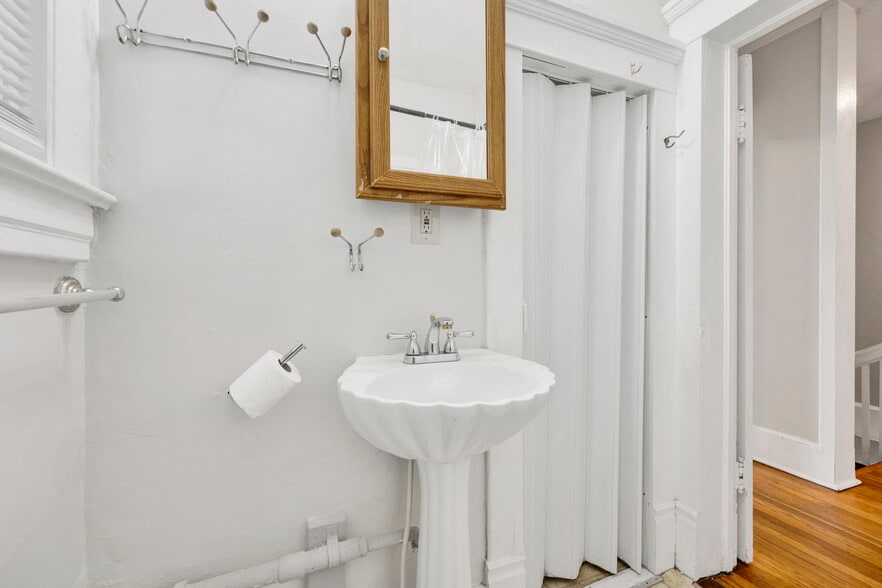 Building Photo - 3125 Heyward St