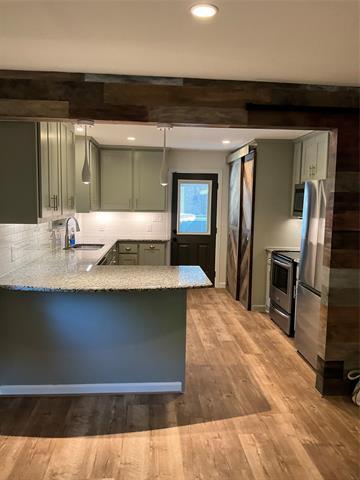 Building Photo - 404 N Board St