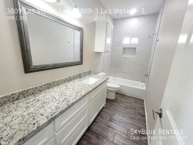 Building Photo - 3809 Las Vistas Ln