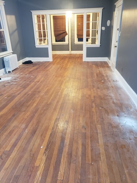 Building Photo - 155 Linwood St