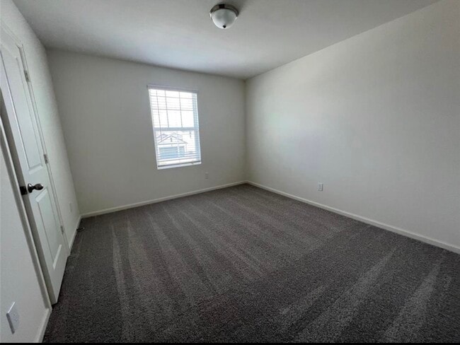 Building Photo - 1005 Wild Enclave Ln