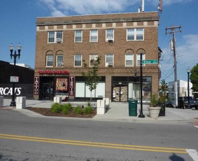 Building Photo - 9 W Charlton St