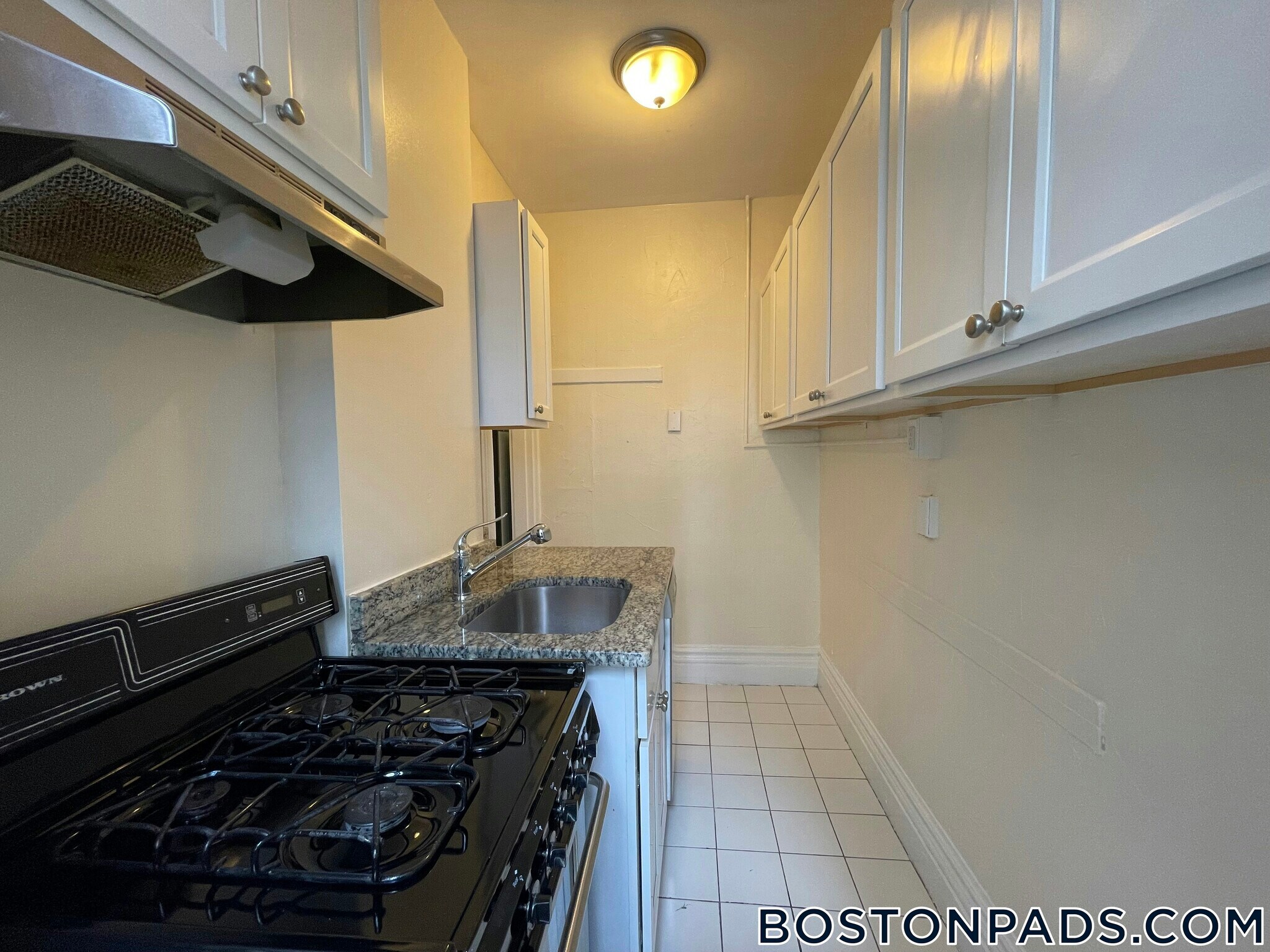 Building Photo - 1111 Boylston St