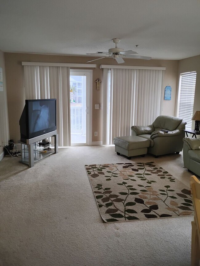 Building Photo - WOODMOOR DRIVE