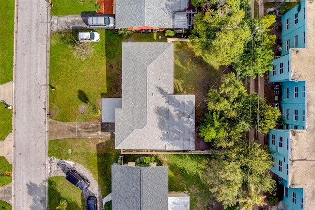 Building Photo - 11424 79th Ave