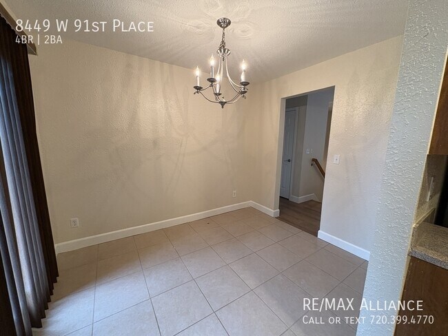 Building Photo - 8449 W 91st Pl