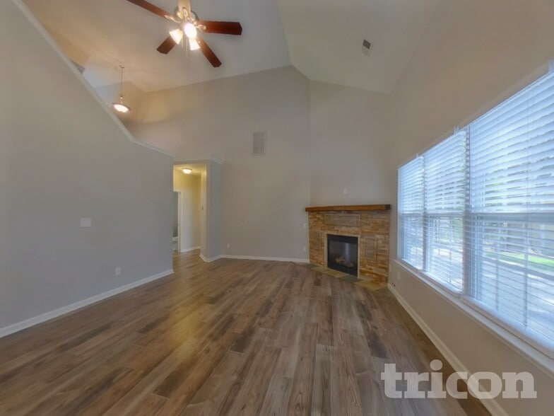 Building Photo - 9127 Dalmeny House Ln