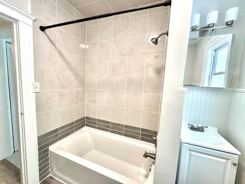 Building Photo - 50 Western Ave