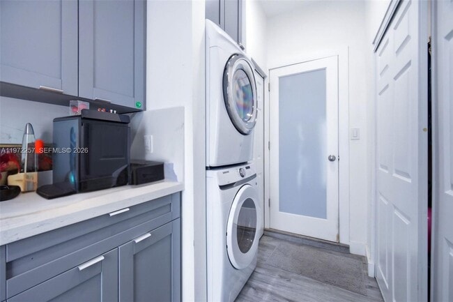 Building Photo - 1871 NE 186th St