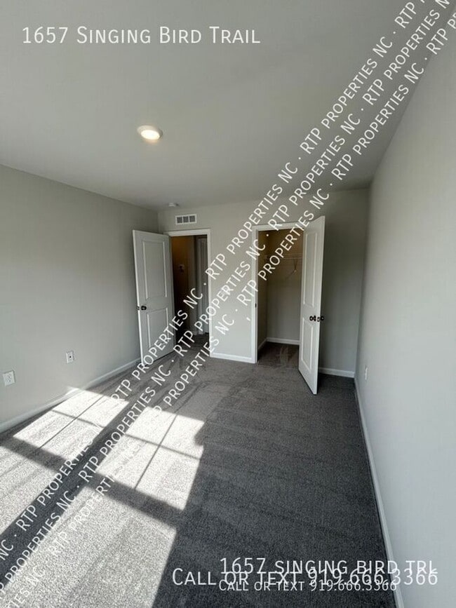 Building Photo - 1657 Singing Bird Trl
