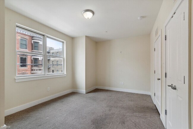 Building Photo - 3 br, 3 bath Triplex - 1622 JEFFERSON ST U...