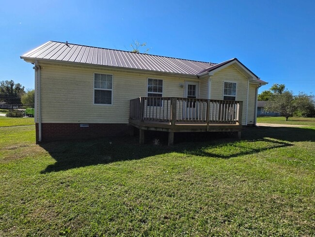 Building Photo - SPECIAL 1/2 OFF 1st Month's Rent!!!!