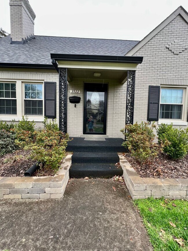 Building Photo - Adorable home located in St. Matthews