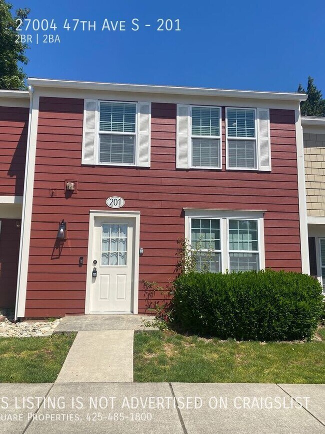 Building Photo - Great Location in Kent! 2-Bedroom Townhous...