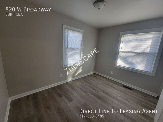 Building Photo - 820 W Broadway-