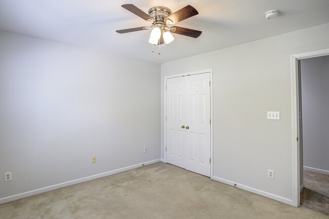 Building Photo - 2103 Templeton Gap Dr