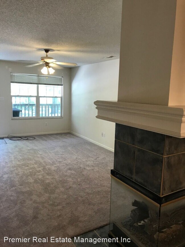 Building Photo - 2 br, 2 bath House - 352 E Partridge Ave