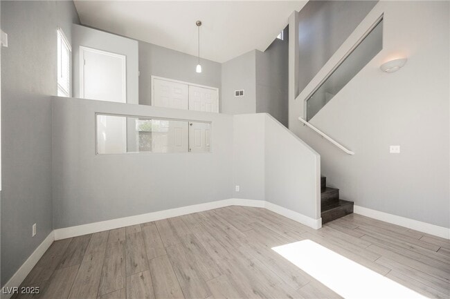 Building Photo - 138 Cam Capri