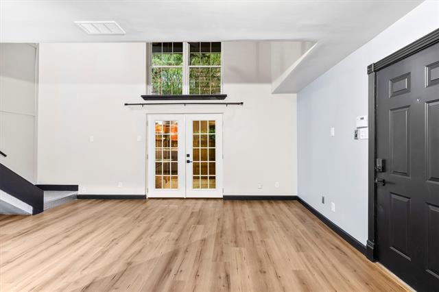 Building Photo - 3103 Wycliff Ave
