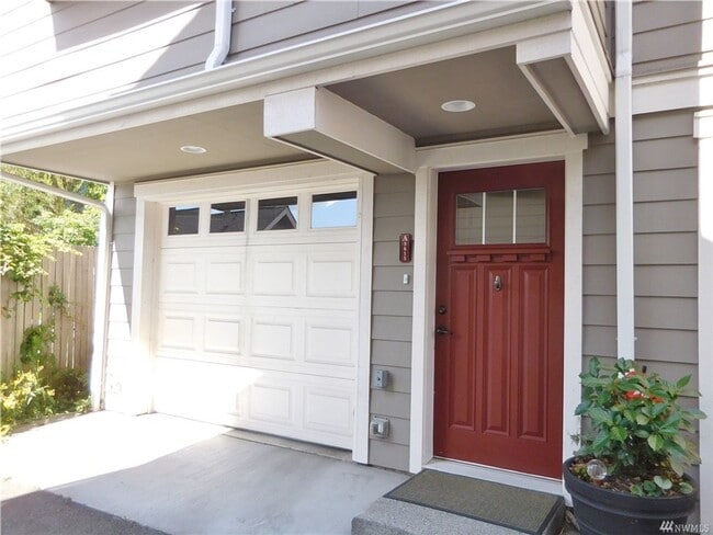 Building Photo - 3Bd/2.5Ba Seattle Townhome