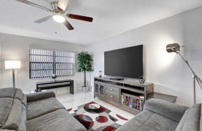 Building Photo - 106 Piedmont C