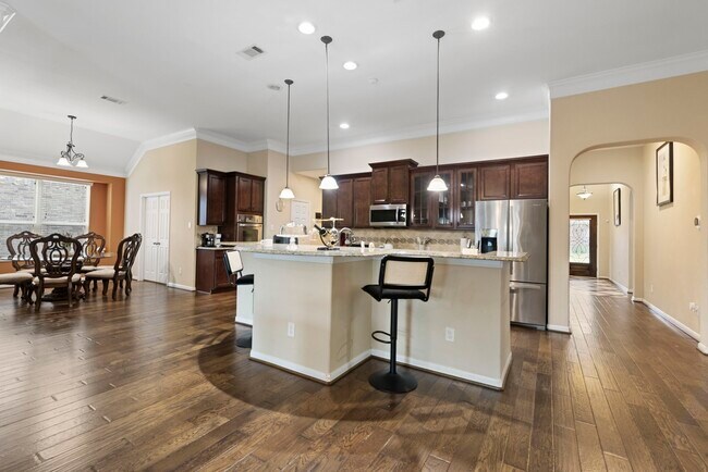 Building Photo - 13306 Misting Falls Ln