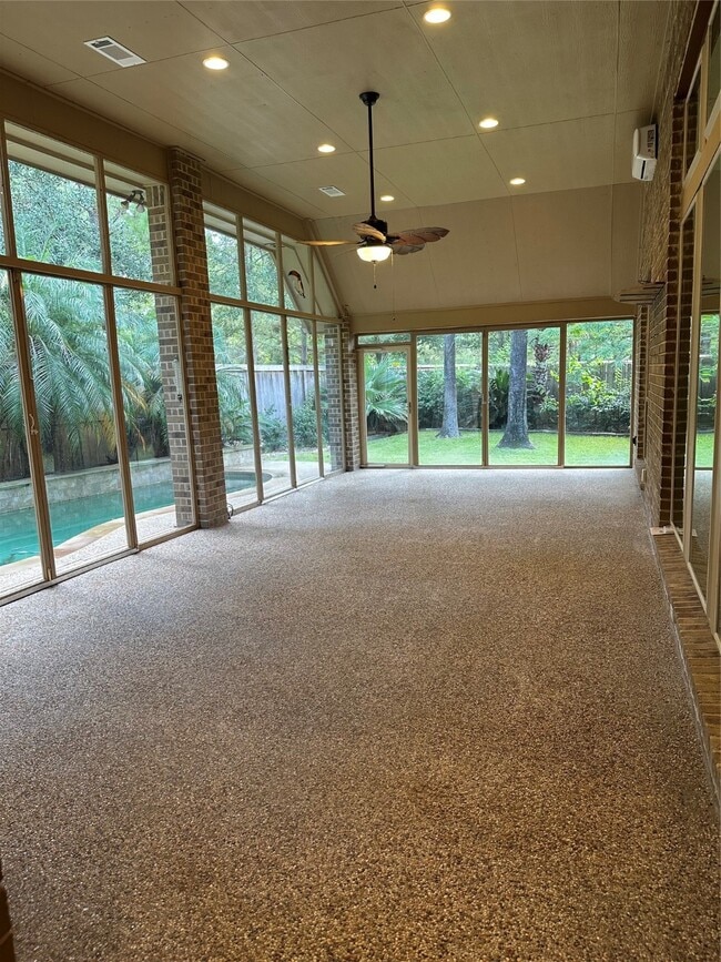 Building Photo - 23335 Robinson Pond Dr