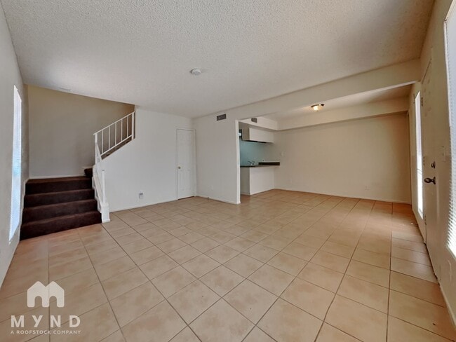 Building Photo - 5308 W Belleview St