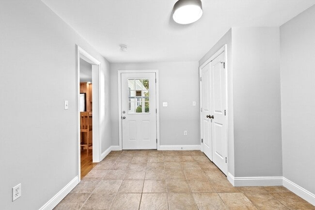 Building Photo - 22 Broad Oak Way