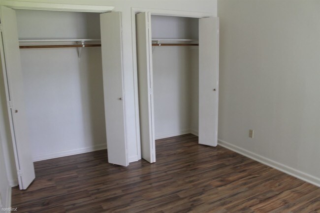 Building Photo - 2 br, 1.5 bath 4plex - 635 Esplanade St Apt 4