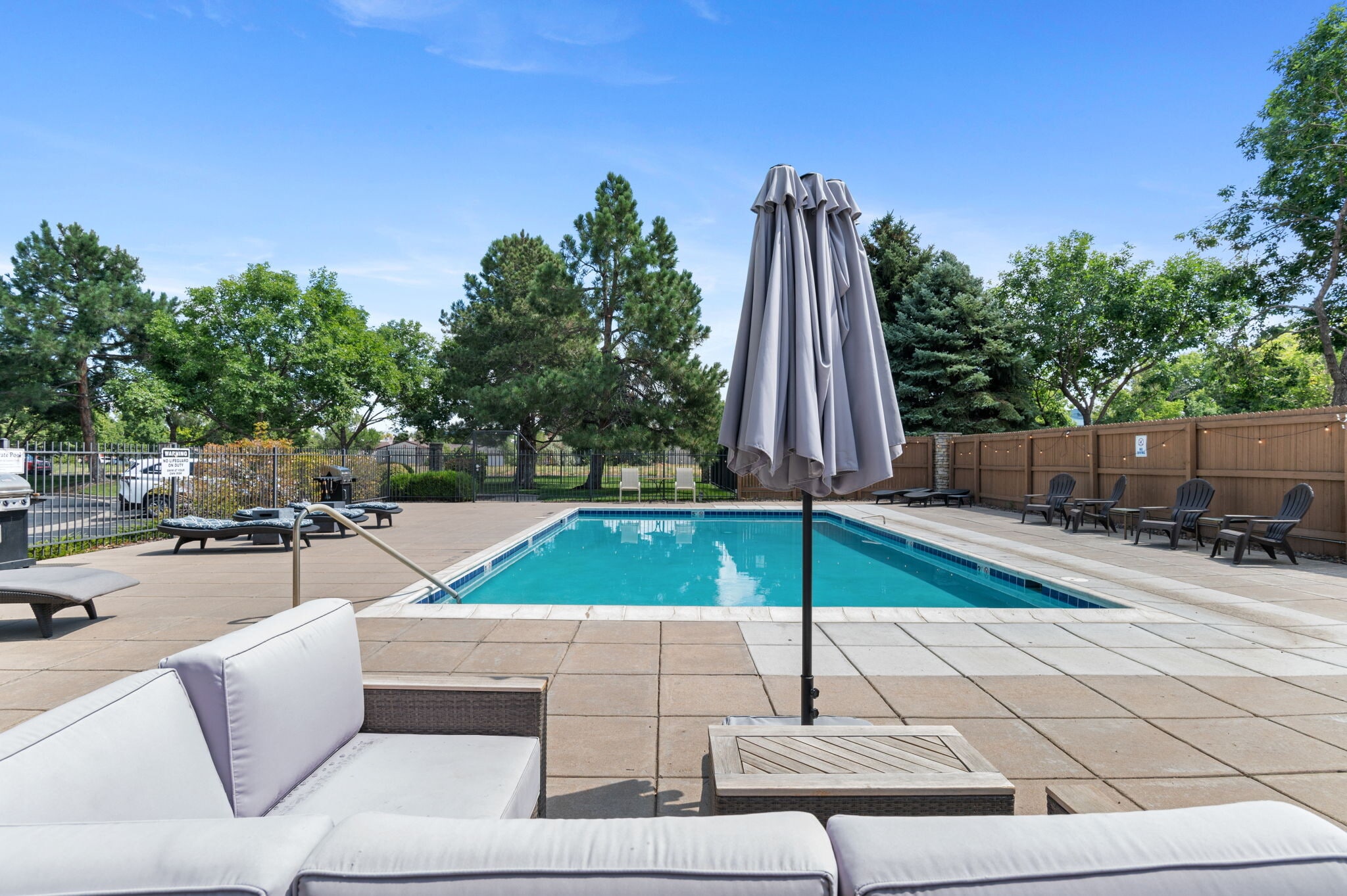 Building Photo - 2192 S Fulton Cir