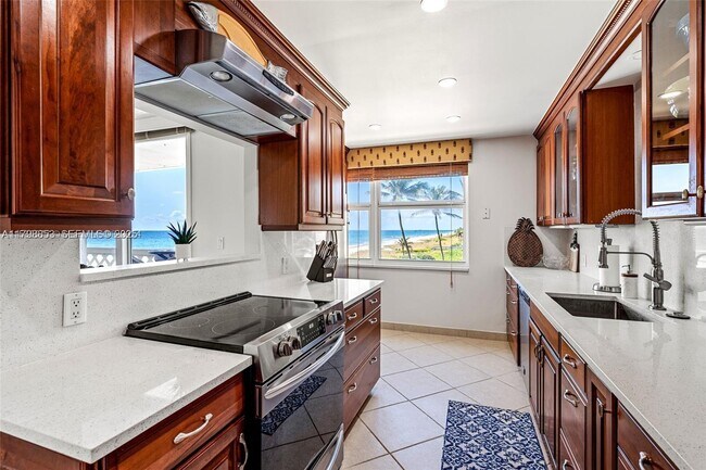 Building Photo - 1200 S Ocean Blvd