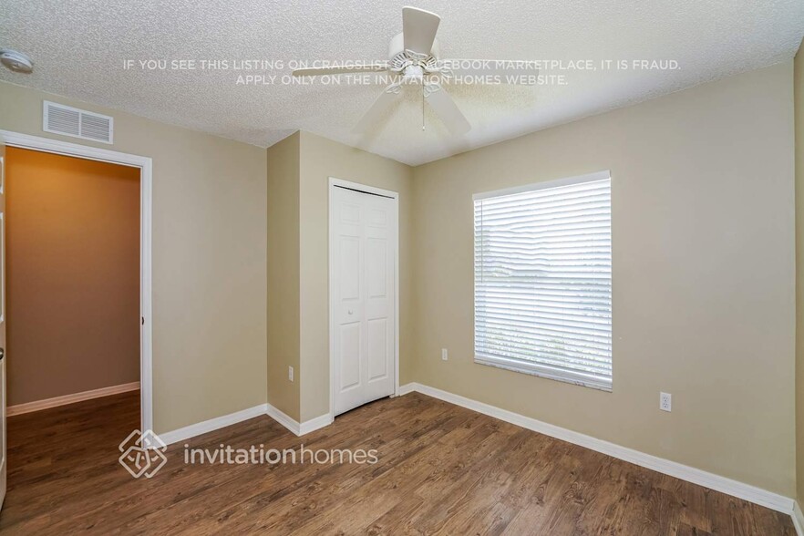 Building Photo - 229 2 Oaks Dr