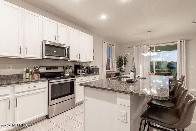 Building Photo - 14780 Trellis St