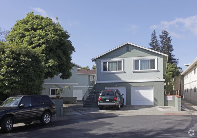 Primary Photo - 15 Coleman Pl