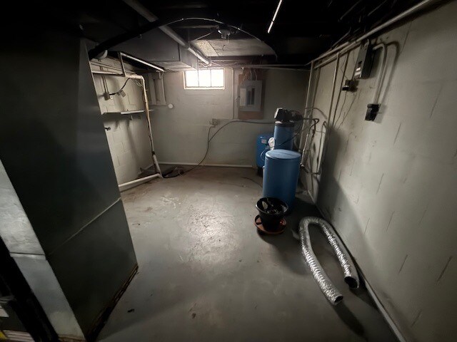 Building Photo - 54221 Maple Ln