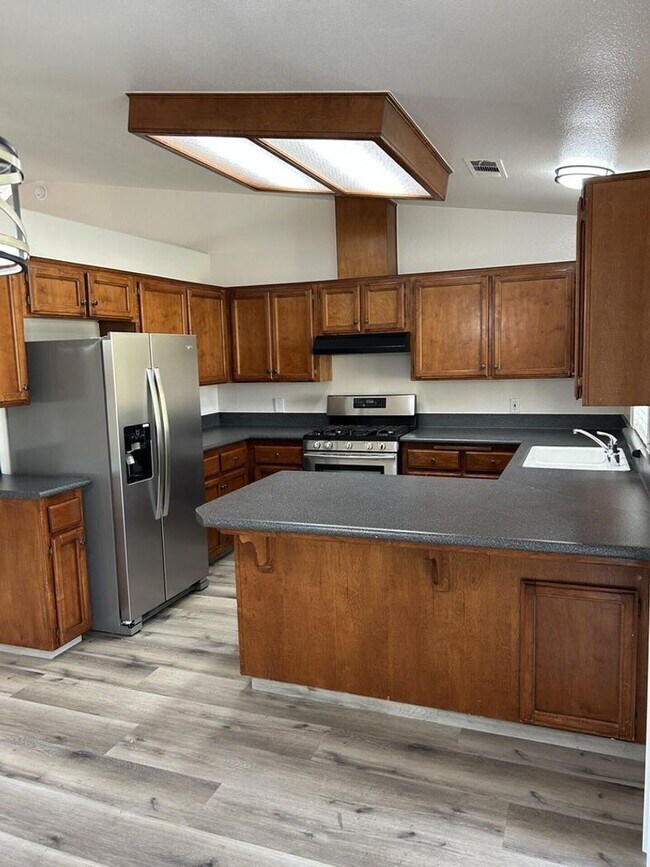 Building Photo - 4724 W Manor Ct