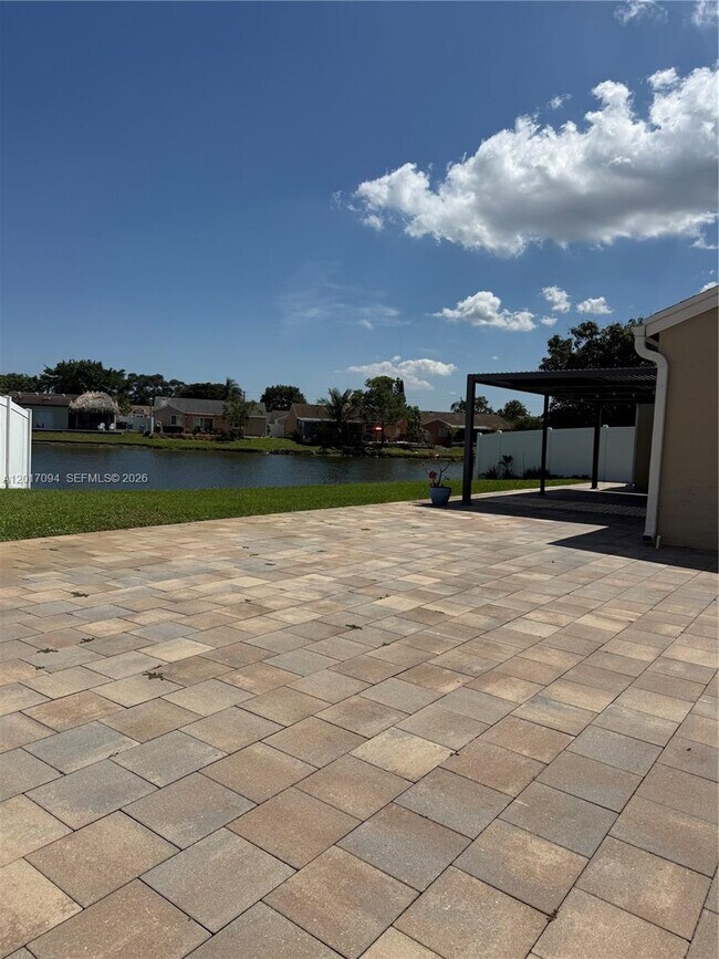 Building Photo - 18818 Cloud Lake Cir