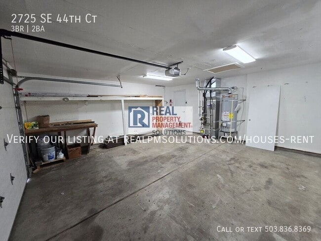 Building Photo - 2725 SE 44th Ct