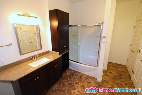 Building Photo - 4435 Oakland Ave