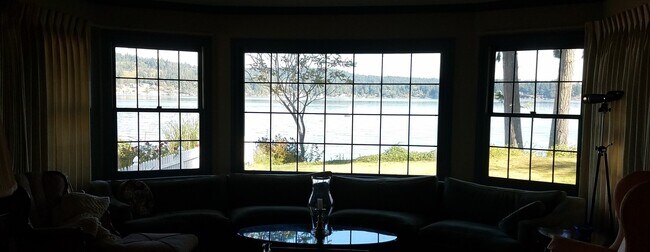 Building Photo - Scandia Waterfront! Furnished! Short lease September 9th-June 30th, 2027