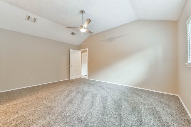 Building Photo - 745 Otter Creek Dr