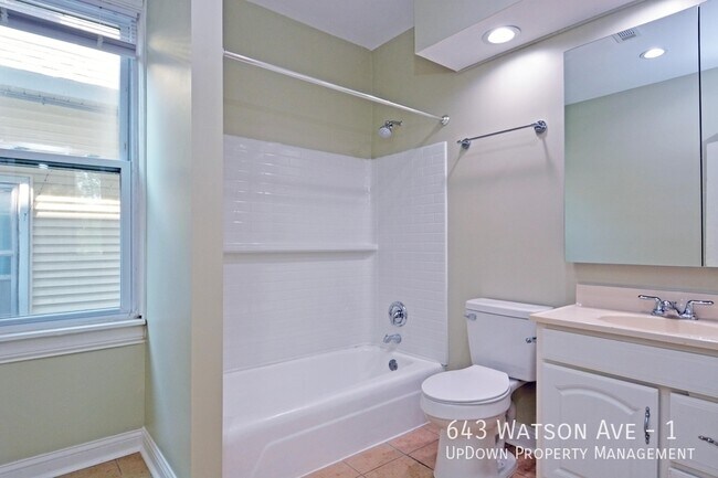 Building Photo - 643 Watson Ave