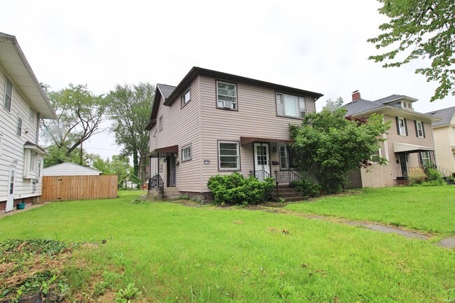 Building Photo - 1156 Kinsmoor Ave
