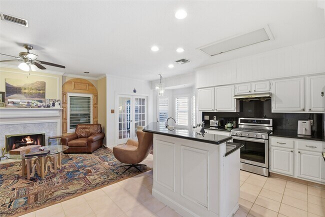 Building Photo - 14602 Cobre Valley Dr