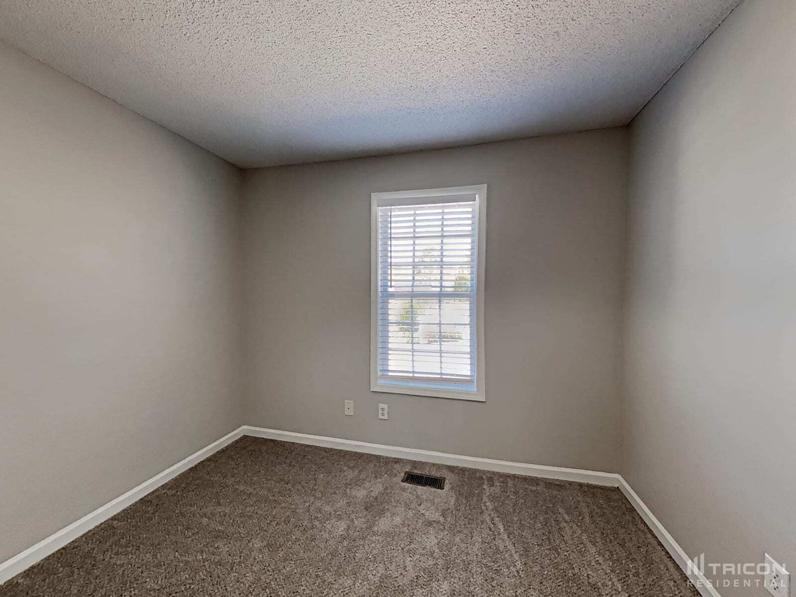 Building Photo - 412 Remington Ct