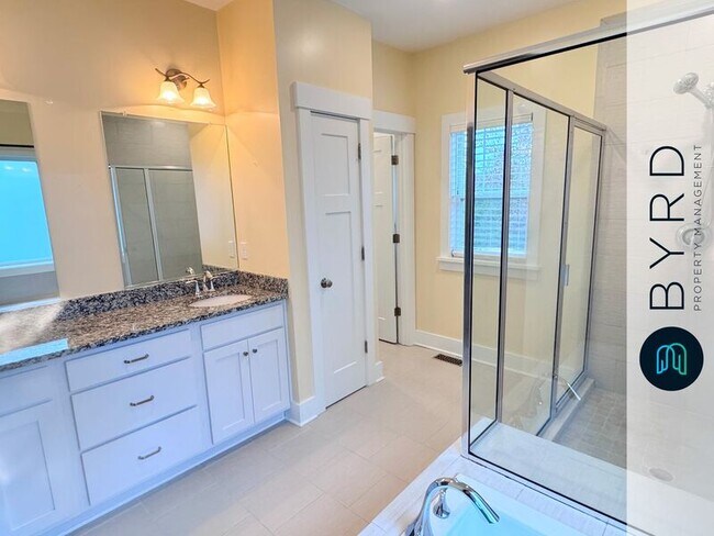 Building Photo - 7619 Ladybells Pl