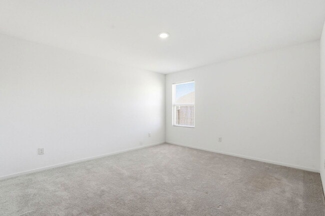 Building Photo - 6639 Orange Daylily Ln